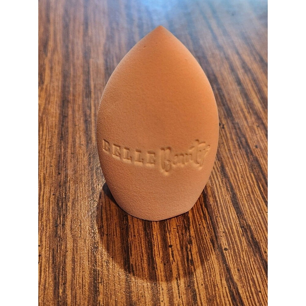 New Set Of 5 Belle Beauty Teardrop Blender Sponges